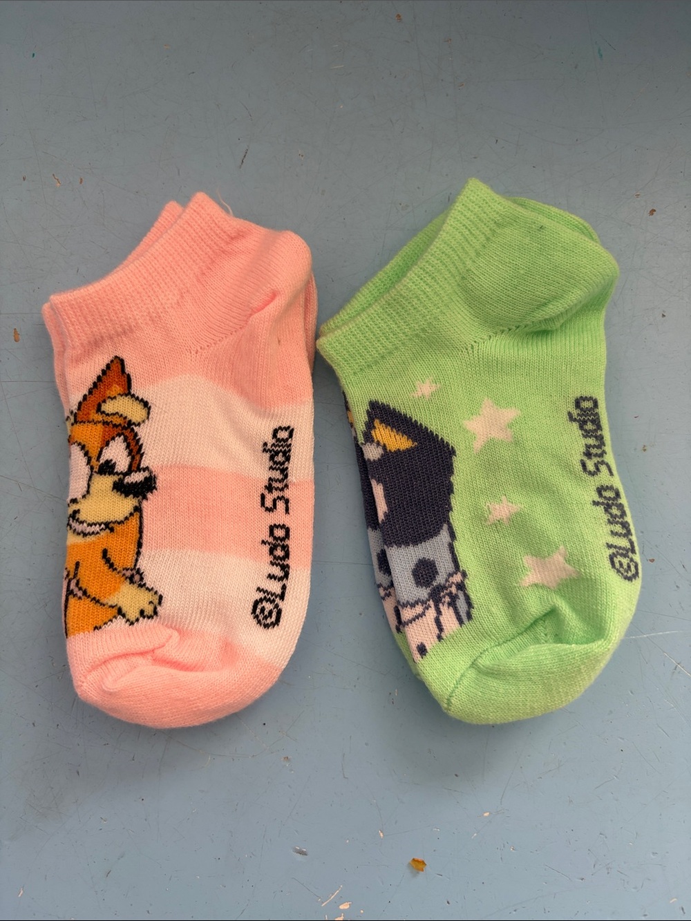 NWOT! Bluey & Bingo Ankle Socks - Pink & Green